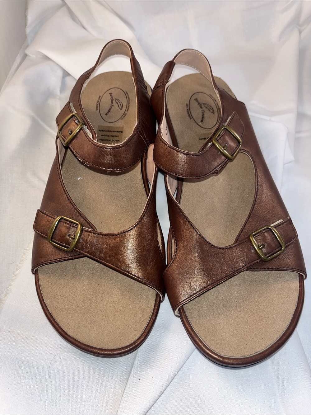 Barefoot Freedom Brown Leather Buckle Comfort Sandals